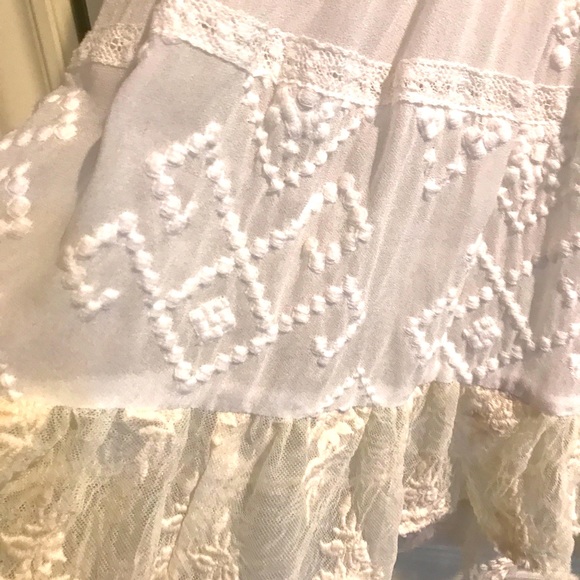 Johnny Was -gorgeous boho cream lace top, in perfect condition - Picture 3 of 4